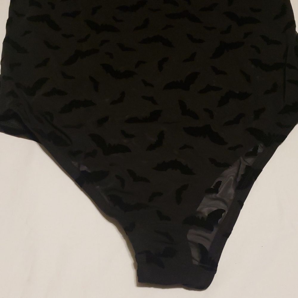 Torrid 2X Black Bat Velvet & Mesh V Neck Bodysuit - Picture 10 of 11